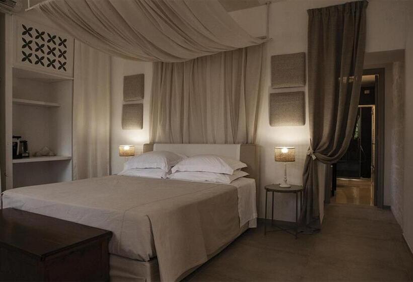 Люкс, Leonardo Trulli Resort