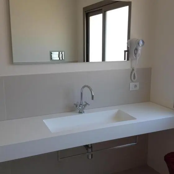 Standard Kolmen Hengen Huone, Portopalosuite