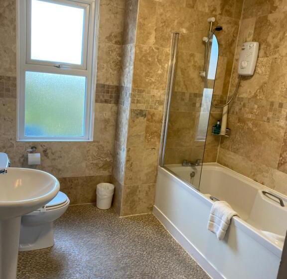 Номер Superior Кровать Кинг, The Kingswood Guest House   Adult Only