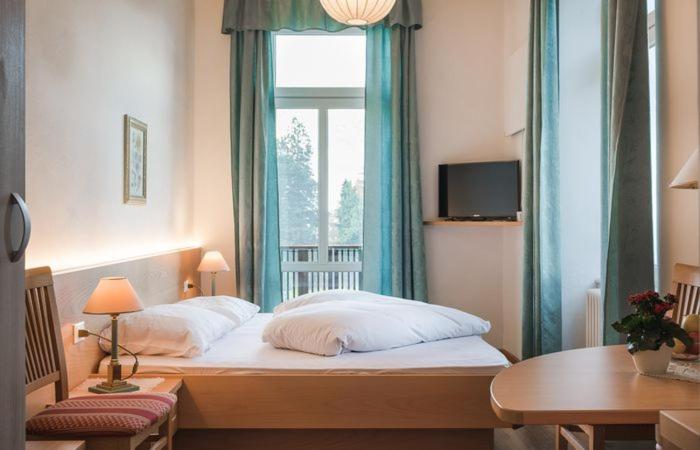 标准间带阳台, Angelica