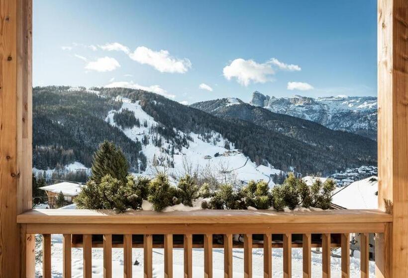 スタンダードトリプルルーム, Ciasa Rü Blanch