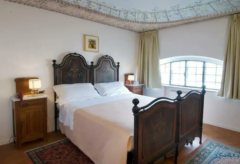 Habitació Estàndard, Della Porta