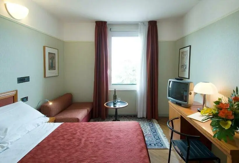 Habitació Estàndard, Della Porta