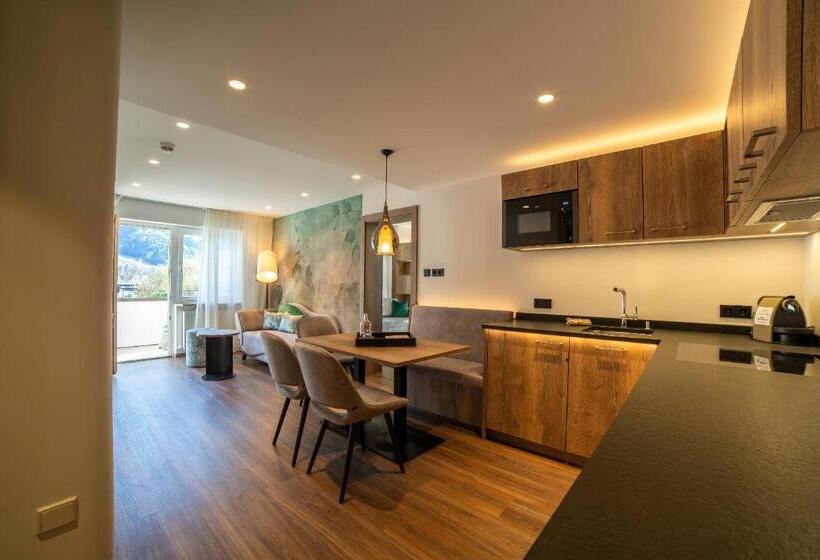 חדר משפחתי נוף לגינה, Familien Wellness Residence Tyrol