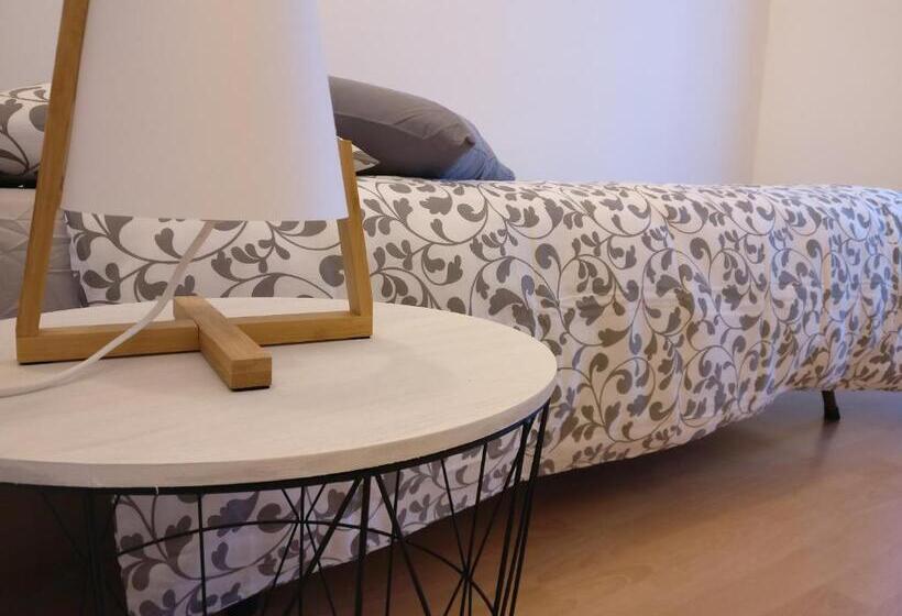 غرفة قياسية, Garnì Al Laghet