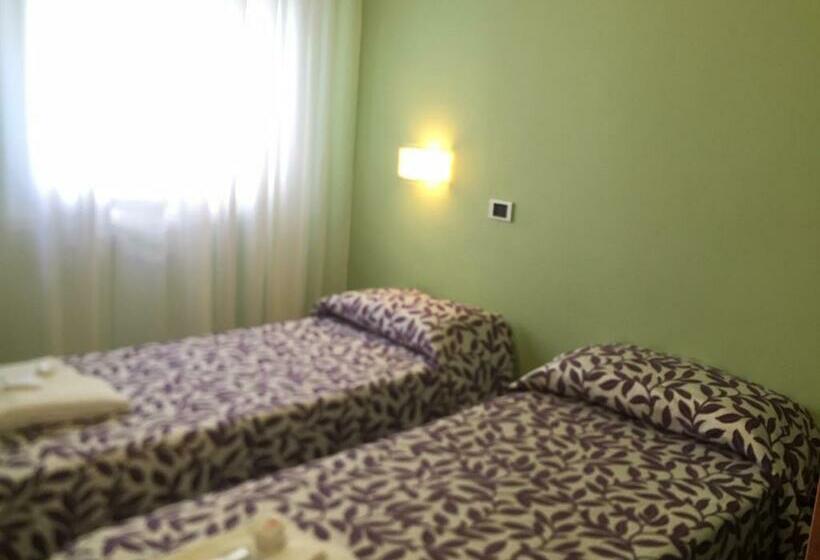 غرفة قياسية رباعية, La Rosa Dei Venti