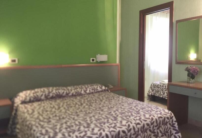 غرفة قياسية رباعية, La Rosa Dei Venti