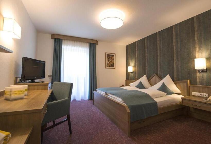 四人标准间, Maibad