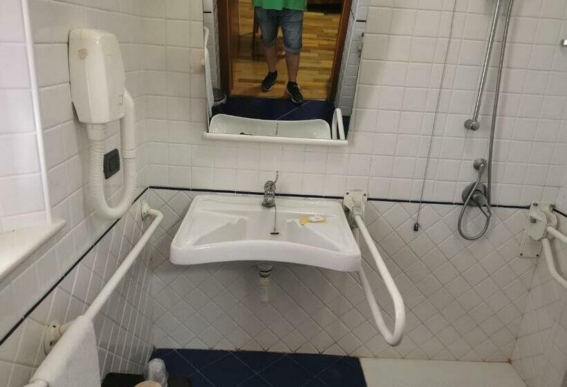 スタンダードルーム, Nazionale