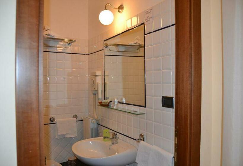 スタンダードルーム, Nazionale