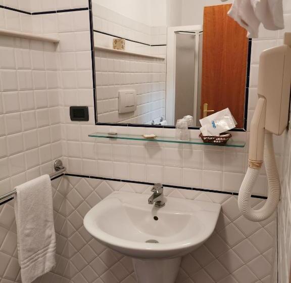 スタンダードルーム, Nazionale