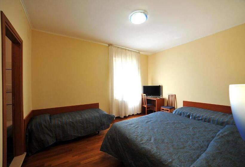 غرفة قياسية رباعية, Nazionale