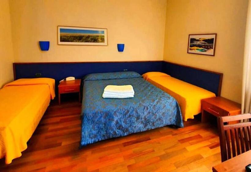 غرفة قياسية ثلاثية, Nazionale