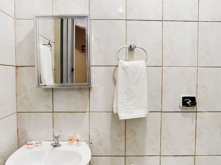 Habitación Cuádruple Economy, Nobrega Aeroporto De Congonhas