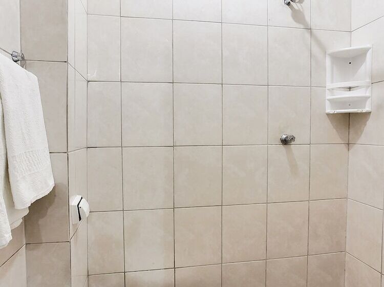 Habitación Cuádruple Economy, Nobrega Aeroporto De Congonhas