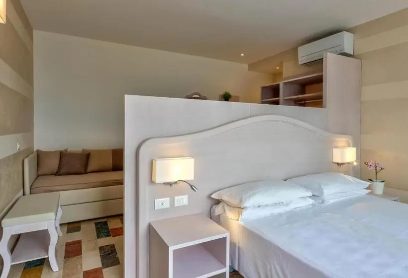 Comfort Kolmen Hengen Huone, Riviera Panoramic Green Resort