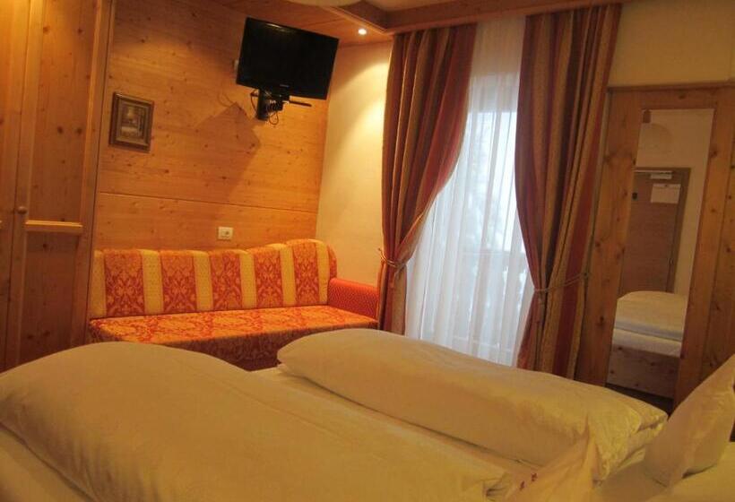 스탠다드 발코니 룸, Ronce