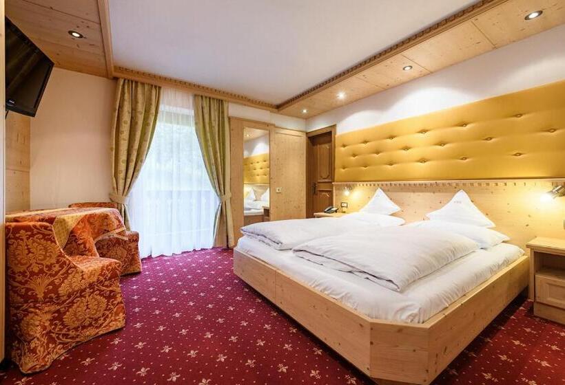 스탠다드 발코니 룸, Ronce