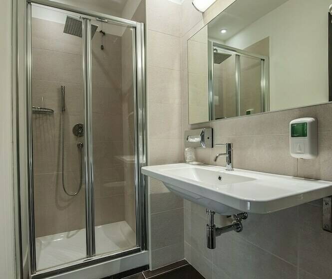 חדר סטנדרט, Testani Frosinone