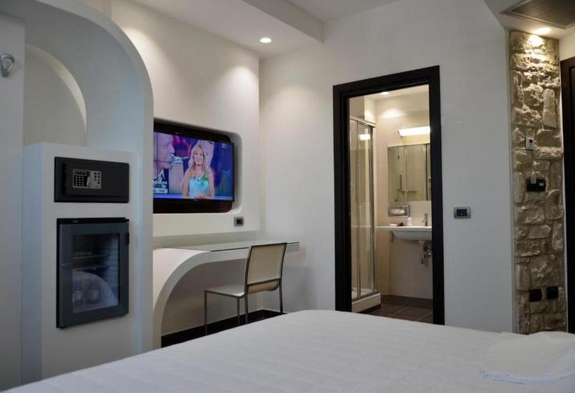 חדר סטנדרט, Testani Frosinone