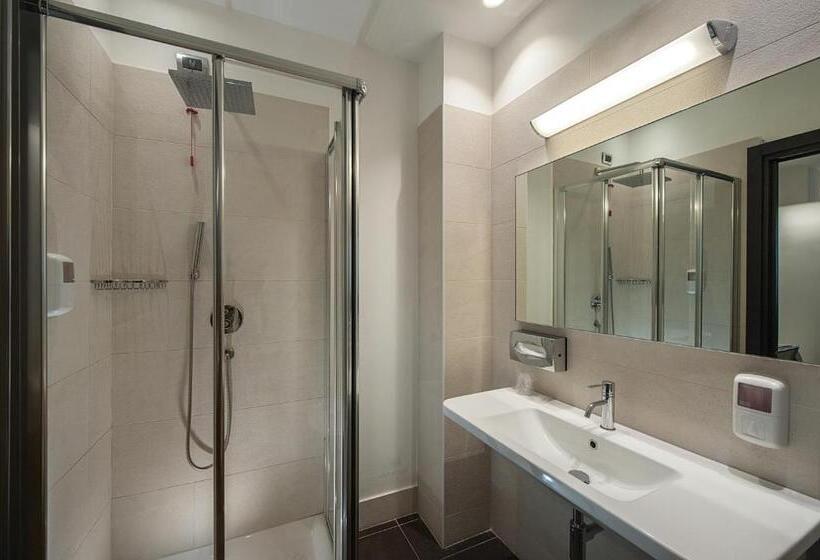 חדר סטנדרט, Testani Frosinone