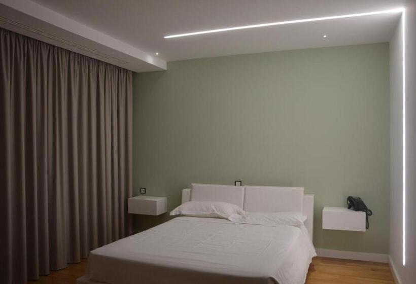 חדר סטנדרט, Testani Frosinone