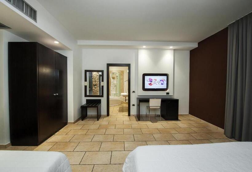 חדר סטנדרט, Testani Frosinone