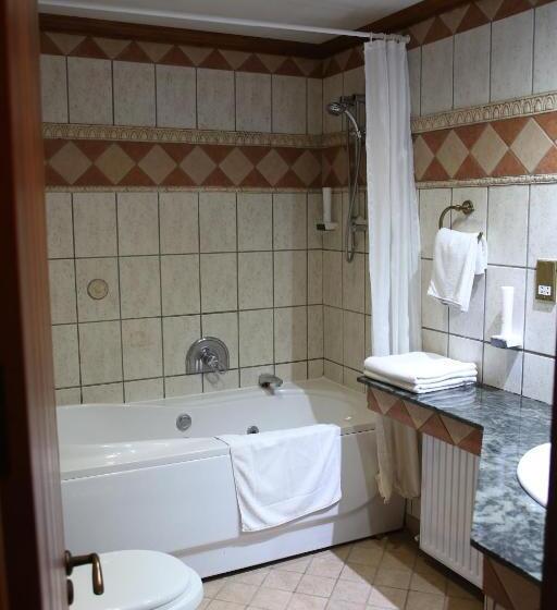 스탠다드 룸, The Mill