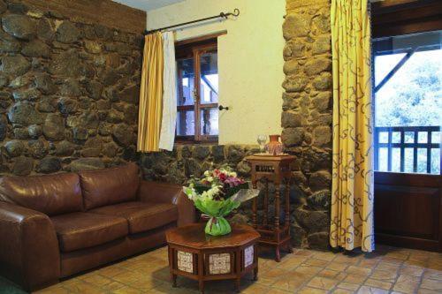 ジュニアスイート, The Mill