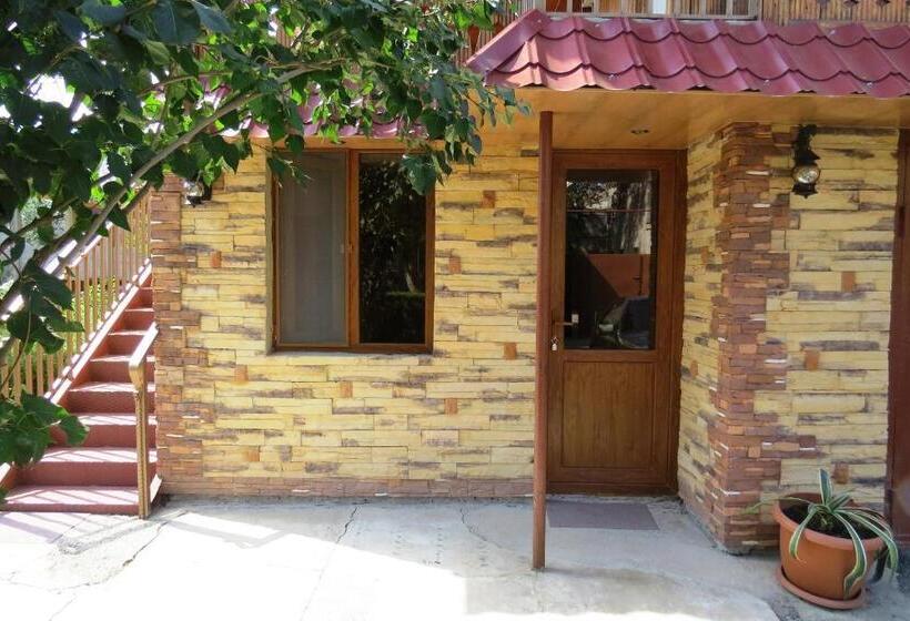 اتاق استاندارد یک نفره, Maghay B&b Hotel In Vanadzor