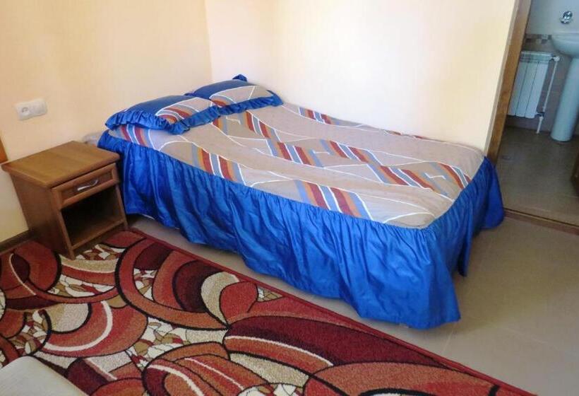 اتاق استاندارد یک نفره, Maghay B&b Hotel In Vanadzor
