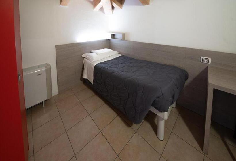 غرفة كلاسيكية ثلاثية, Ostello Città Di Rovereto