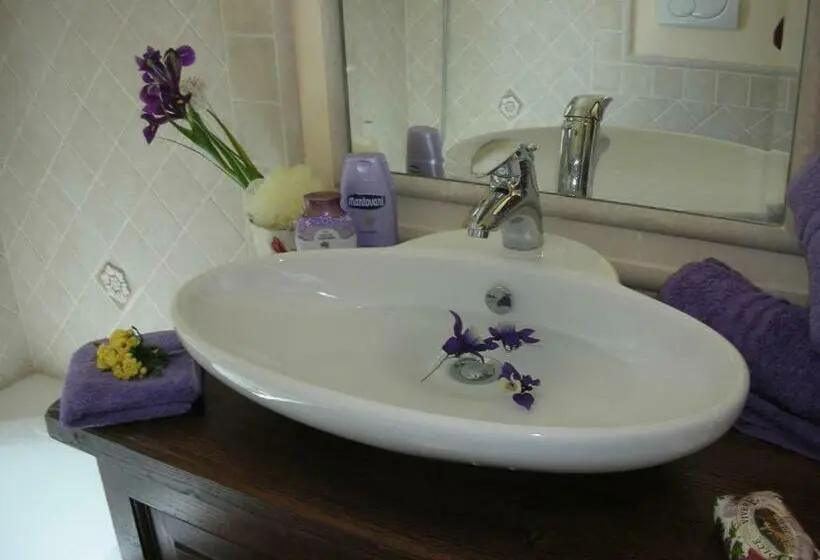 Perhehuone, B&b Casacapraia