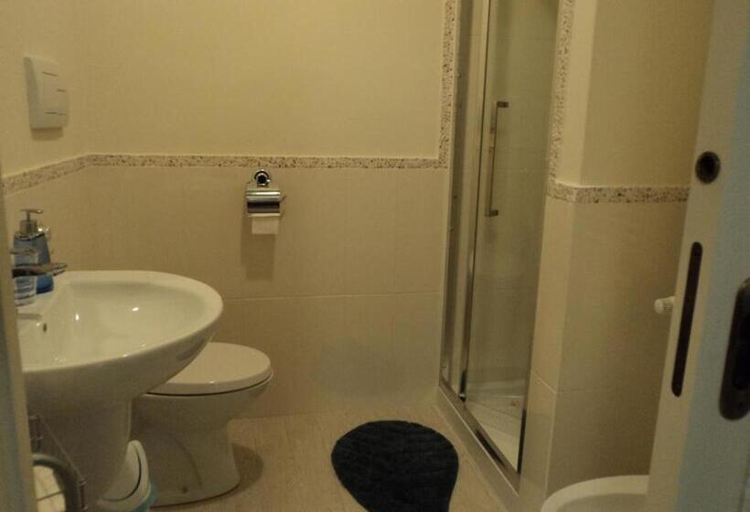 اتاق استاندارد, Bed & Breakfast Giardini Di Corte