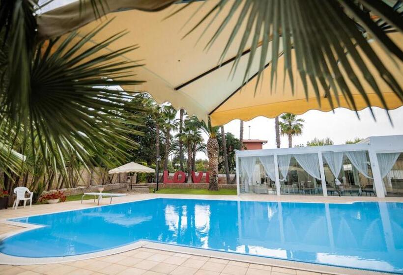 اتاق استاندارد با چشم‌انداز استخر, B&b Villa Adriana