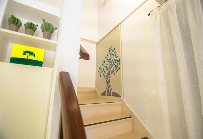 اتاق استاندارد با چشم‌انداز استخر, B&b Villa Adriana