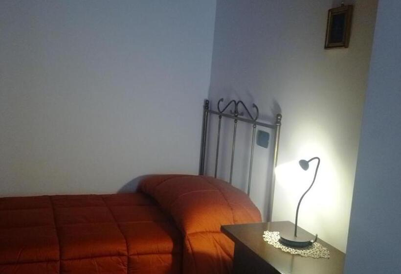 اتاق استاندارد یک نفره, Antica Interamnia