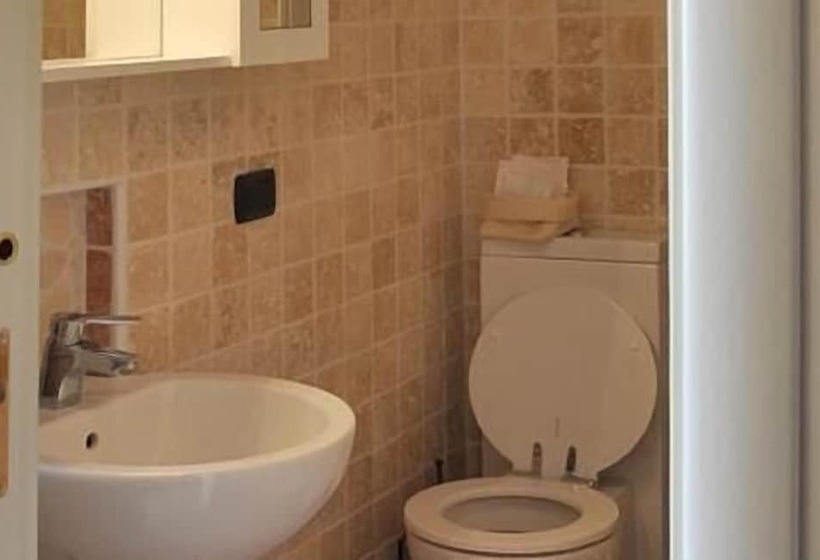 اتاق استاندارد یک نفره, Antica Interamnia