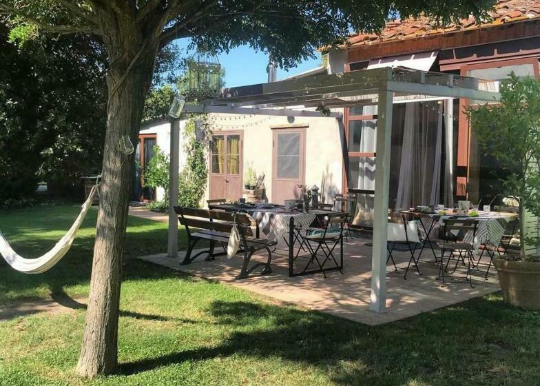 غرفة قياسية, Il Cantuccio