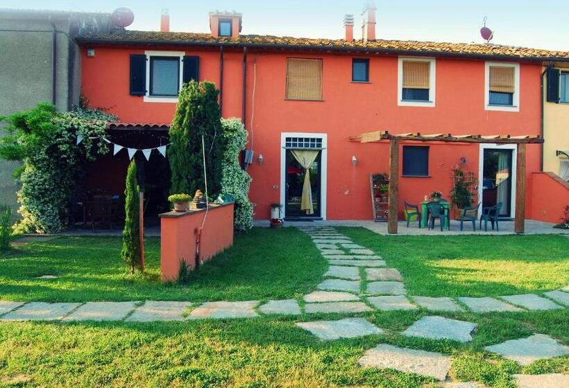 غرفة قياسية رباعية مطلة على الحديقة, Il Cantuccio