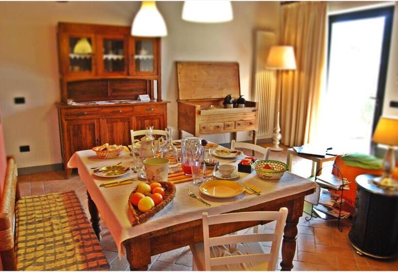 غرفة قياسية رباعية مطلة على الحديقة, Il Cantuccio