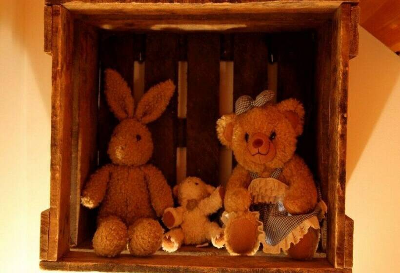 סוויטה משפחתית, La Roche Meane