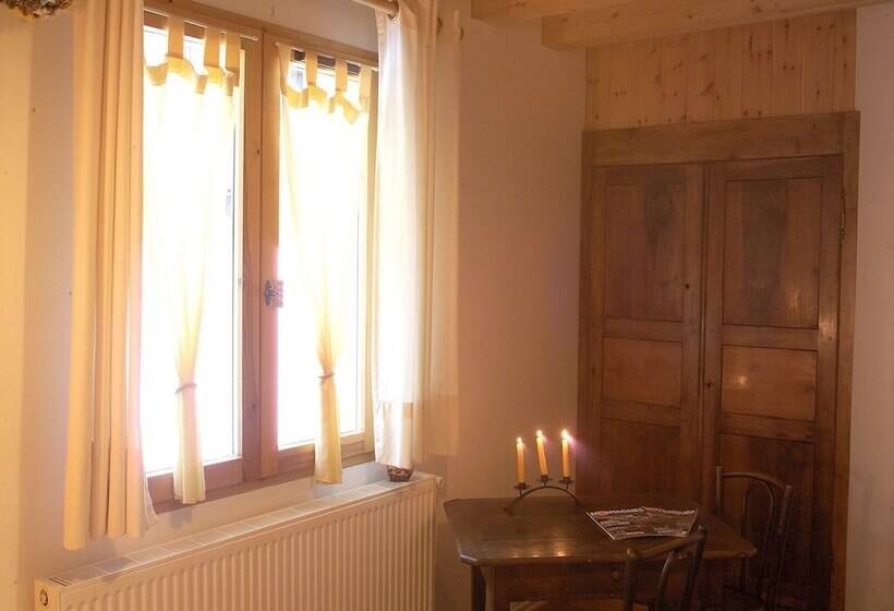 חדר קומפורט, La Roche Meane