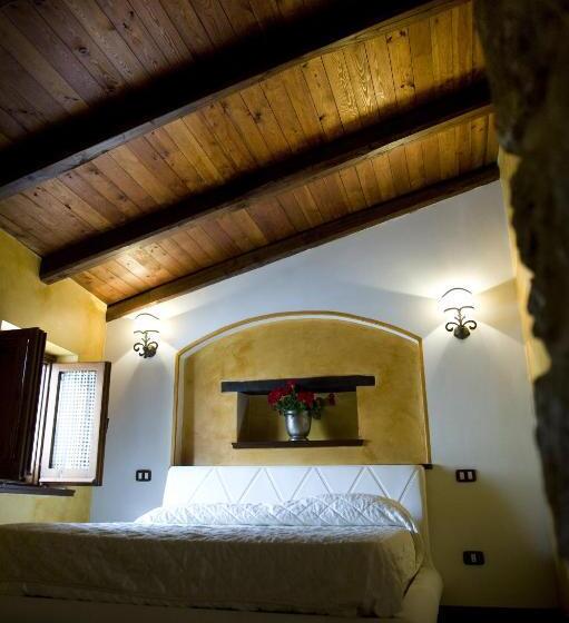 Люкс, Bed And Breakfast Mblò