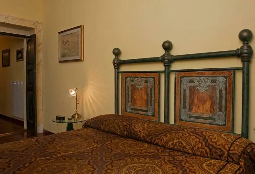 スタンダードルーム, Palazzo Maggiore
