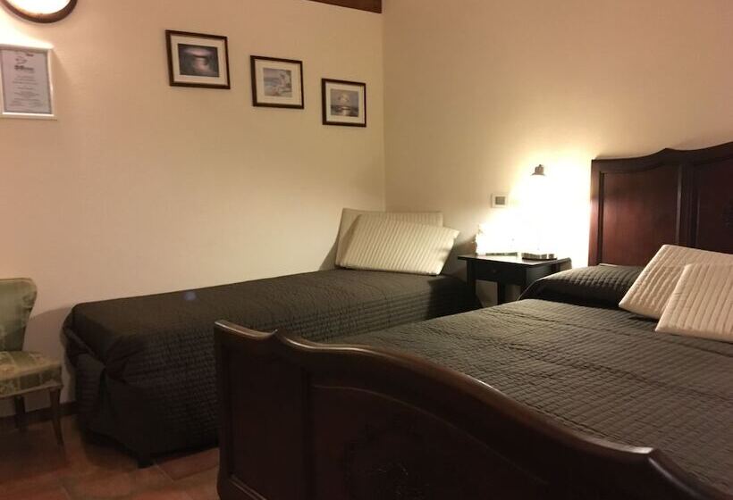 标准三人间, Quattro Gatti