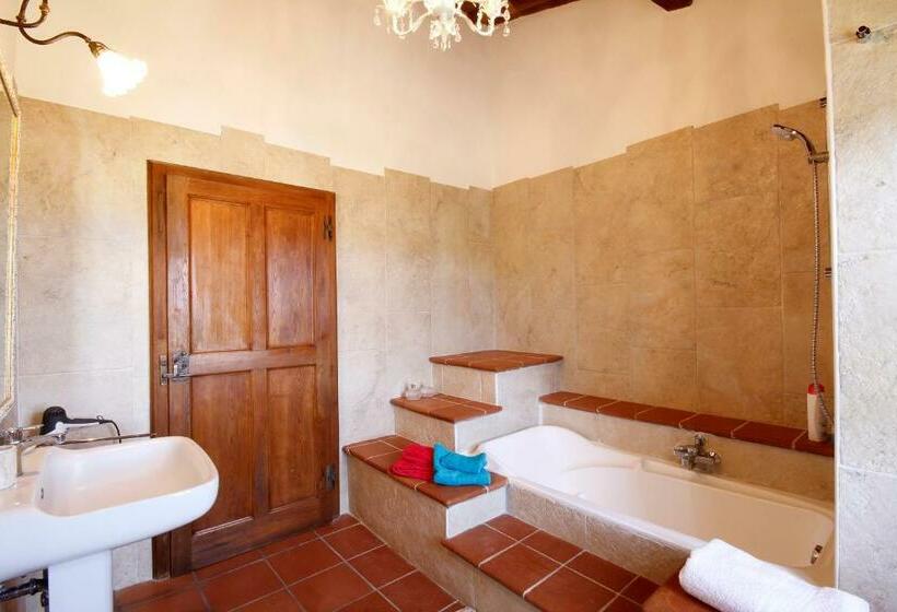 스위트, Tenuta La Santissima