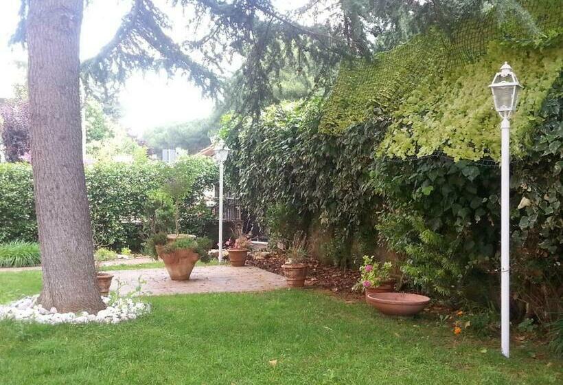 Номер Стандарт, Villa Axa