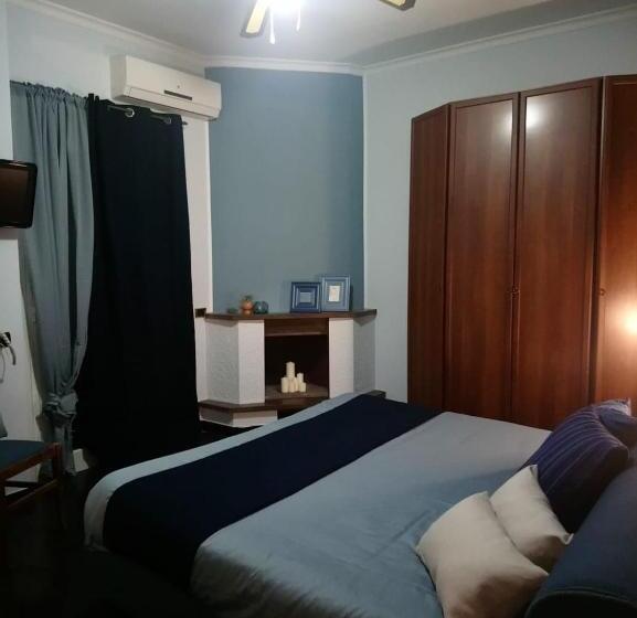 غرفة قياسية, Villa Axa