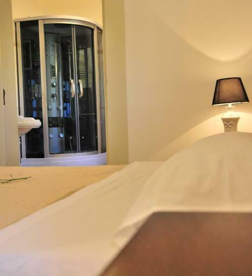 غرفة قياسية, Villa Stajano